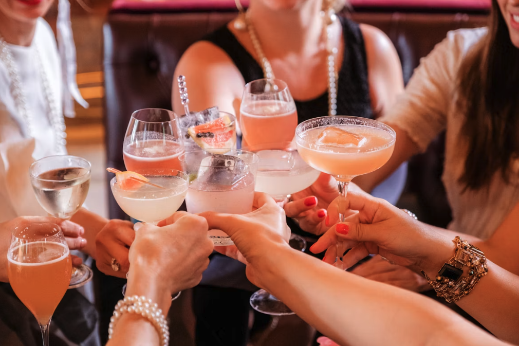 people with gins at the Isle of Wight Distillery